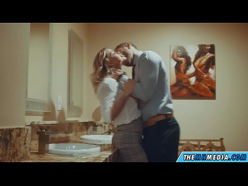 ❤️ Кад те прсата плавуша заведе у јавном тоалету ❤❌ Само порно на sr.nastypornpics-com.ru